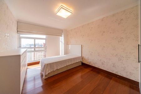 Apartamento para alugar com 199m², 4 quartos e 2 vagasQuarto 2