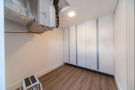 Apartamento para alugar com 199m², 4 quartos e 2 vagasÁrea de Serviço