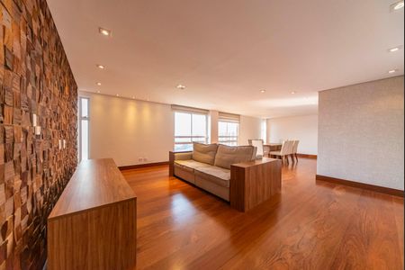 Apartamento para alugar com 199m², 4 quartos e 2 vagasSala