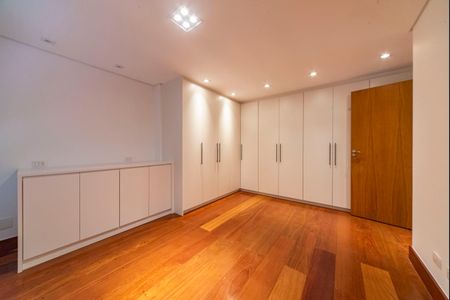 Apartamento para alugar com 199m², 4 quartos e 2 vagasQuarto 3
