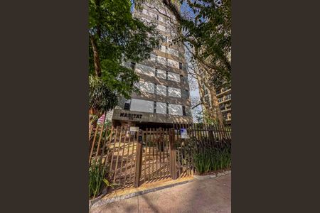 Apartamento para alugar com 199m², 4 quartos e 2 vagasFachada e portaria