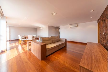 Apartamento para alugar com 199m², 4 quartos e 2 vagasSala