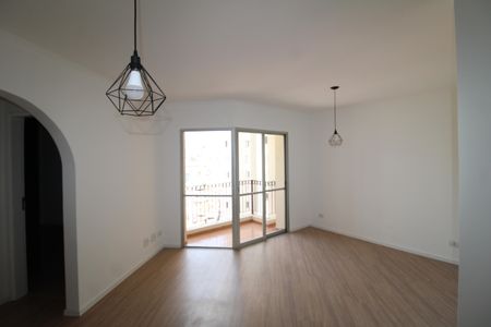 Sala de apartamento para alugar com 3 quartos, 72m² em Chora Menino, São Paulo