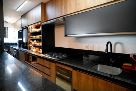 Apartamento à venda com 94m², 2 quartos e 2 vagasCozinha