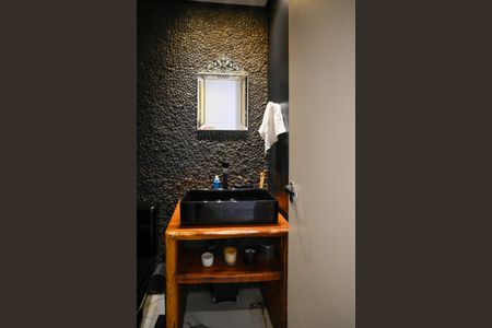 Apartamento à venda com 94m², 2 quartos e 2 vagasBanheiro Social