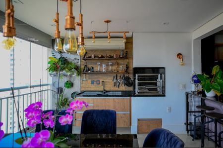 Apartamento à venda com 94m², 2 quartos e 2 vagasVaranda