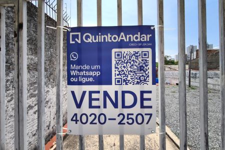 Casa à venda com 191m², 3 quartos e 7 vagas Casa à venda com 191m², 3 quartos e 7 vagasPLACA INSTALADA NA FACHADA