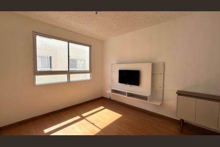 Sala de apartamento para alugar com 2 quartos, 60m² em Vargem Pequena, Rio de Janeiro