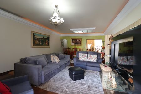 Sala de casa para alugar com 3 quartos, 235m² em Vila Sacadura Cabral, Santo André