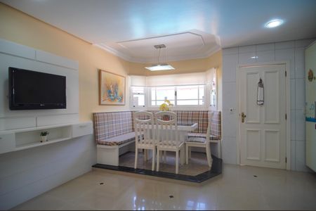 Casa à venda com 236m², 3 quartos e 5 vagasCozinha