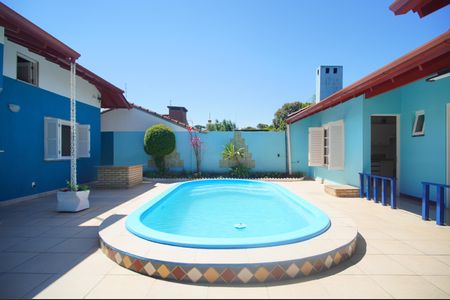 Casa à venda com 236m², 3 quartos e 5 vagasPiscina