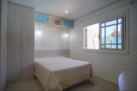 Casa à venda com 236m², 3 quartos e 5 vagasSuíte 3