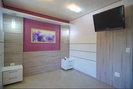 Casa à venda com 236m², 3 quartos e 5 vagasSuíte 1