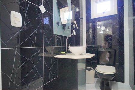 Casa à venda com 236m², 3 quartos e 5 vagasLavabo