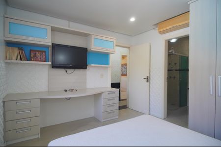 Casa à venda com 236m², 3 quartos e 5 vagasSuíte 3