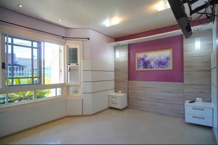 Casa à venda com 236m², 3 quartos e 5 vagasSuíte 1