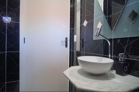 Casa à venda com 236m², 3 quartos e 5 vagasLavabo