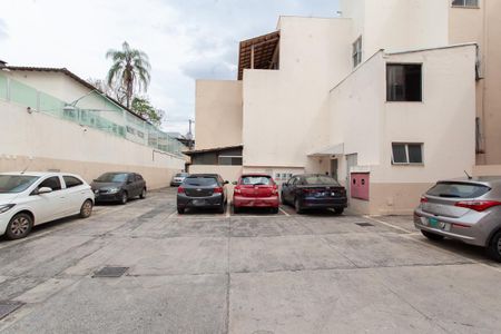 Apartamento à venda com 174m², 4 quartos e 1 vaga Apartamento à venda com 174m², 4 quartos e 1 vagaEstacionamento