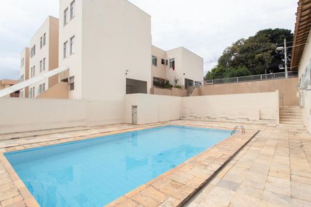 Apartamento à venda com 174m², 4 quartos e 1 vaga Apartamento à venda com 174m², 4 quartos e 1 vagaÁrea comum - Piscina