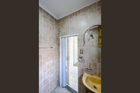 Casa para alugar com 250m², 4 quartos e 2 vagas Casa para alugar com 250m², 4 quartos e 2 vagasBanheiro 2