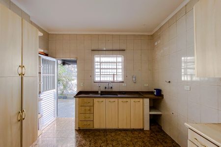 Casa para alugar com 250m², 4 quartos e 2 vagas Casa para alugar com 250m², 4 quartos e 2 vagasCozinha 2