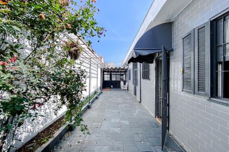 Casa para alugar com 250m², 4 quartos e 2 vagas Casa para alugar com 250m², 4 quartos e 2 vagasGaragem