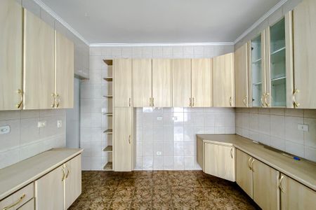 Casa para alugar com 250m², 4 quartos e 2 vagas Casa para alugar com 250m², 4 quartos e 2 vagasCozinha 2