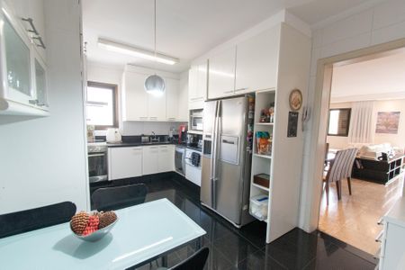 Apartamento para alugar com 137m², 3 quartos e 3 vagasCozinha