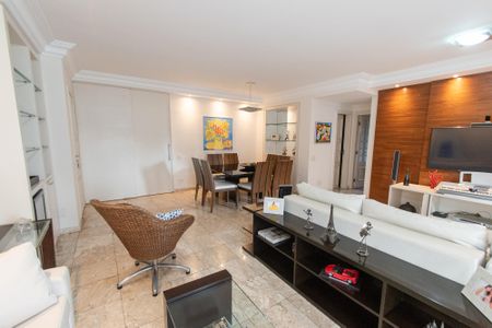 Apartamento para alugar com 137m², 3 quartos e 3 vagasSala