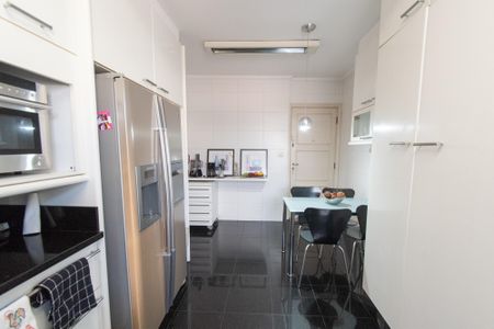 Apartamento para alugar com 137m², 3 quartos e 3 vagasCozinha