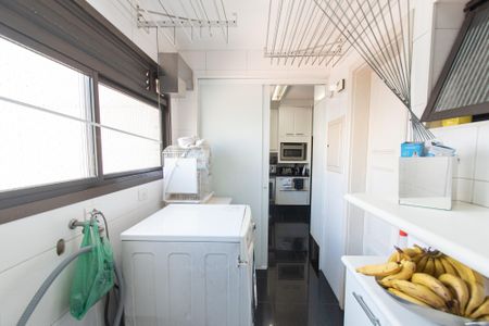 Apartamento para alugar com 137m², 3 quartos e 3 vagasÁrea de serviço