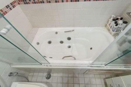 Apartamento para alugar com 137m², 3 quartos e 3 vagasBanheiro da suíte 2