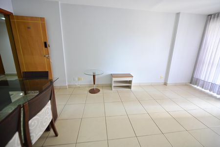 Apartamento para alugar com 3 quartos, 80m² em Setor Bueno, Goiânia