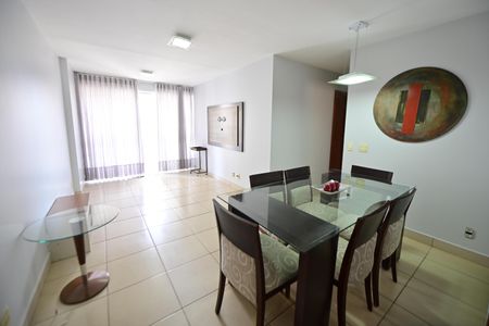 Apartamento para alugar com 3 quartos, 80m² em Setor Bueno, Goiânia