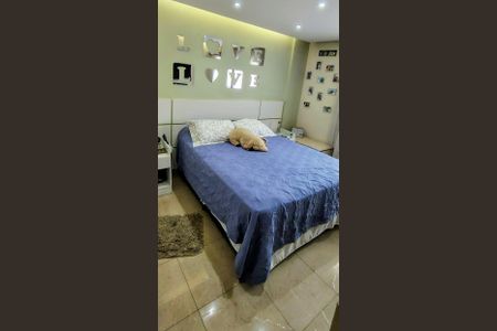 Apartamento à venda com 72m², 2 quartos e 1 vagaSuíte 