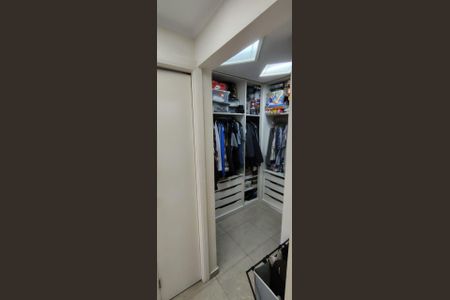 Apartamento à venda com 72m², 2 quartos e 1 vagaCloset da suíte