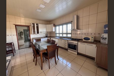 Apartamento para alugar com 100m², 2 quartos e 1 vagaCozinha