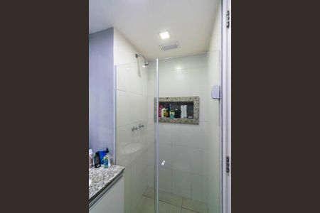 Apartamento para alugar com 60m², 2 quartos e 1 vaga Apartamento para alugar com 60m², 2 quartos e 1 vagaBanheiro da Suíte