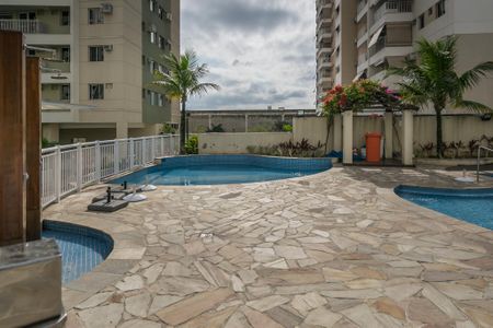 Apartamento para alugar com 60m², 2 quartos e 1 vaga Apartamento para alugar com 60m², 2 quartos e 1 vagaÁrea comum - Piscina