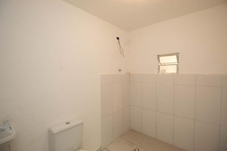 Banheiro  de casa para alugar com 1 quarto, 50m² em Jardim Filhos da Terra, São Paulo