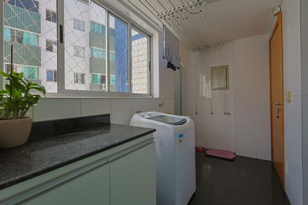 Apartamento à venda com 135m², 4 quartos e 4 vagasÁrea de Serviço