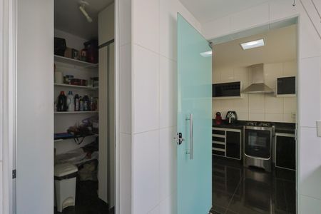 Apartamento à venda com 135m², 4 quartos e 4 vagasÁrea de Serviço