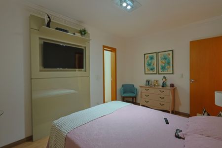 Apartamento à venda com 135m², 4 quartos e 4 vagasQuarto 4 - Suíte