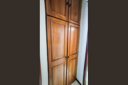 Apartamento à venda com 103m², 3 quartos e 1 vagaQuarto 2 - Armários