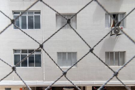 Vista da sala de apartamento para alugar com 2 quartos, 80m² em Canto do Forte, Praia Grande