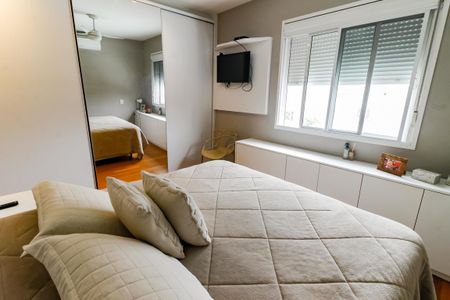 Casa de condomínio à venda com 126m², 4 quartos e 3 vagasSuíte