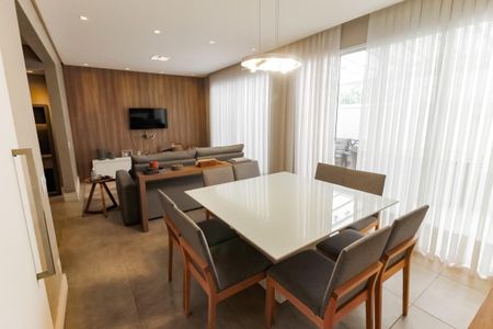 Casa de condomínio à venda com 126m², 4 quartos e 3 vagasSala 2