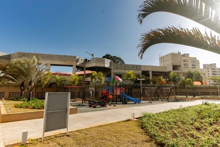 Casa de condomínio à venda com 126m², 4 quartos e 3 vagasÁrea comum - Playground