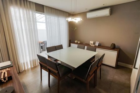 Casa de Condomínio à venda com 4 quartos, 126m² em Jardim Monte Kemel, São Paulo