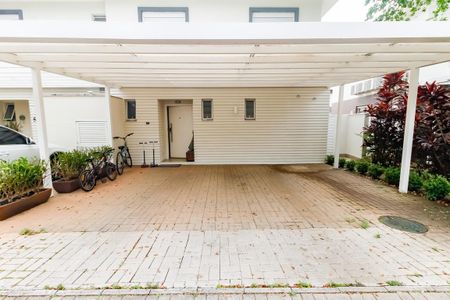 Casa de condomínio à venda com 126m², 4 quartos e 3 vagasGaragem